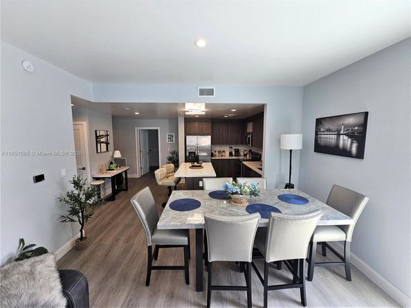 1938 Jackson St 202, Hollywood FL 33020