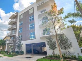 1938 Jackson St 202, Hollywood FL 33020