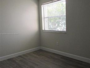 6825 SW 45th Ln 12, Miami FL 33155