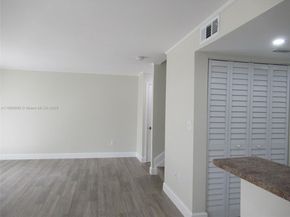 6825 SW 45th Ln 12, Miami FL 33155