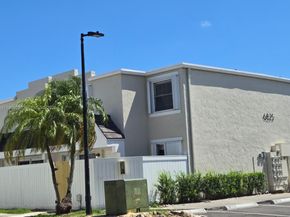6825 SW 45th Ln 12, Miami FL 33155