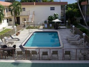 415 NE 2nd St 223, Hallandale Beach FL 33009