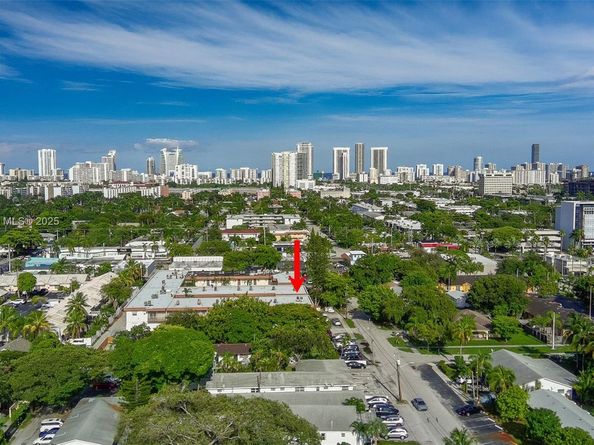 415 NE 2nd St 223, Hallandale Beach FL 33009