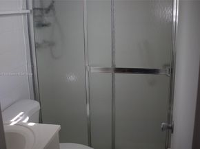 415 NE 2nd St 223, Hallandale Beach FL 33009