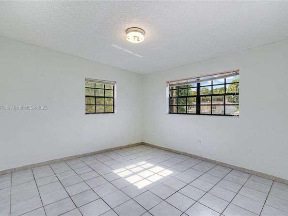 561 E 62nd St, Hialeah FL 33013