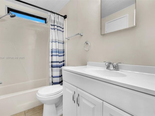 5230 SW 26th Ave, Dania Beach FL 33312