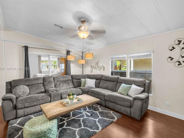 5230 SW 26th Ave, Dania Beach FL 33312