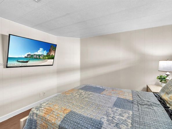 5230 SW 26th Ave, Dania Beach FL 33312