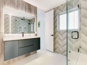 4731 Pierce St, Hollywood FL 33021