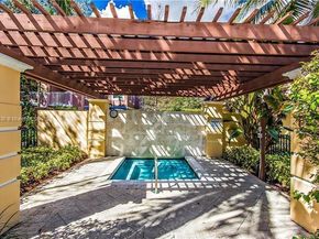 6598 W Sample Rd 6598, Coral Springs FL 33067