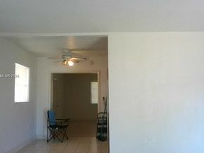 496 NW 165th St Rd D314, Miami FL 33169