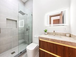 260 NW 47th St, Miami FL 33127