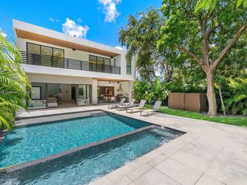 260 NW 47th St