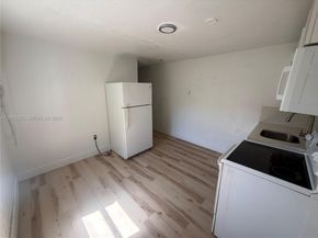 10601 SW 172nd St, Miami FL 33157