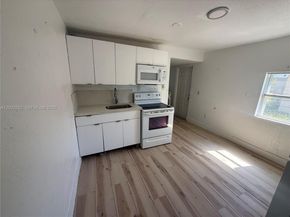 10601 SW 172nd St, Miami FL 33157