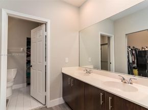 4907 Pelican Mnr, Coconut Creek FL 33073