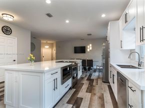 4907 Pelican Mnr, Coconut Creek FL 33073
