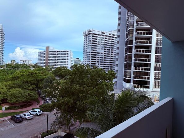 5 Island Ave 5J, Miami Beach FL 33139