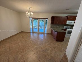 6090 W 5th Ln, Hialeah FL 33012