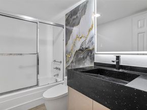 2861 Somerset Dr 203, Lauderdale Lakes FL 33311