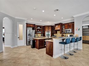 3402 Vanderbilt Dr, Wellington FL 33414