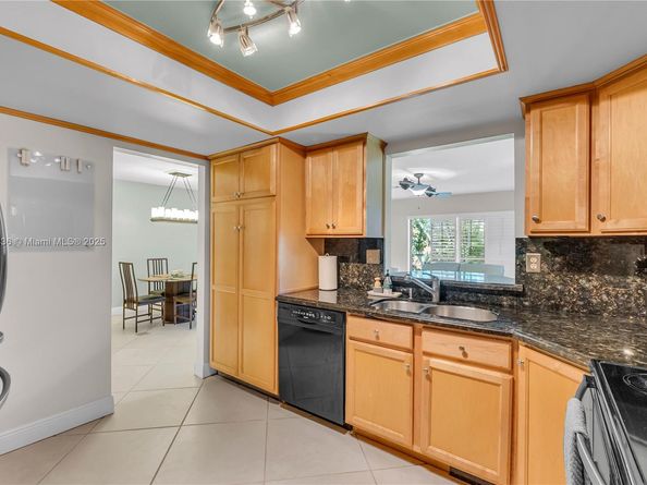 1759 NE 39th Ct 1301, Pompano Beach FL 33064