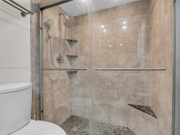 1759 NE 39th Ct 1301, Pompano Beach FL 33064