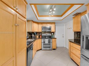 1759 NE 39th Ct 1301, Pompano Beach FL 33064