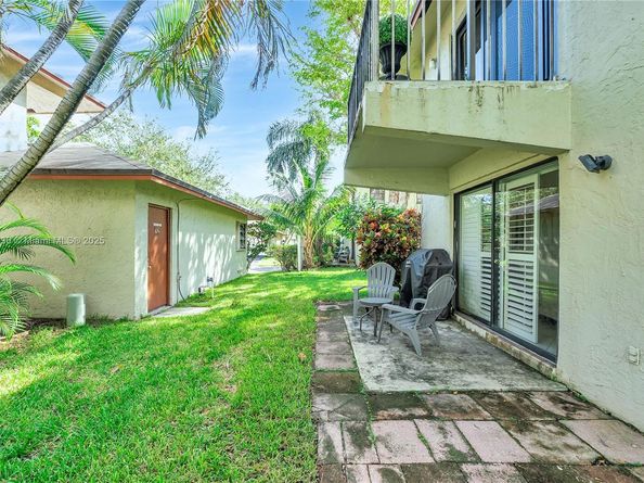 1759 NE 39th Ct 1301, Pompano Beach FL 33064