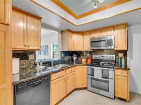 1759 NE 39th Ct 1301, Pompano Beach FL 33064