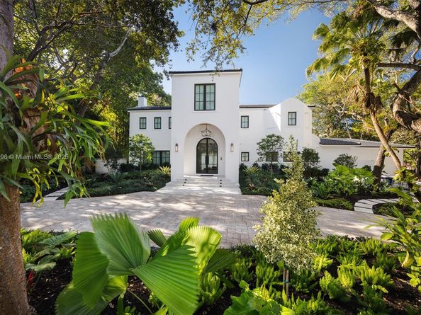 4860 Hammock Lake Dr, Coral Gables FL 33156
