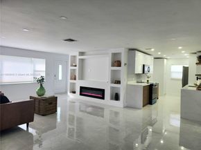 1254 NW 82nd Ave, Plantation FL 33322