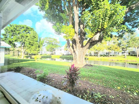 1254 NW 82nd Ave, Plantation FL 33322