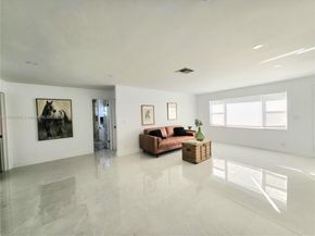 1254 NW 82nd Ave, Plantation FL 33322