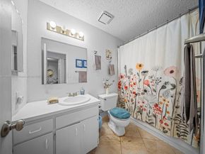 8520 SW 179th St, Palmetto Bay FL 33157