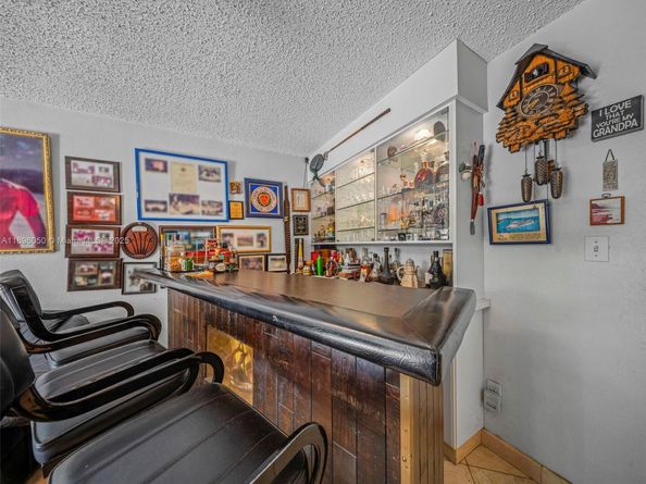 8520 SW 179th St, Palmetto Bay FL 33157