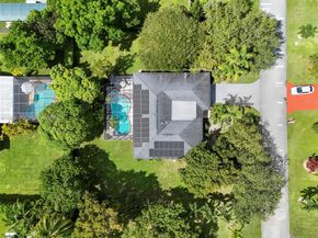 8520 SW 179th St, Palmetto Bay FL 33157