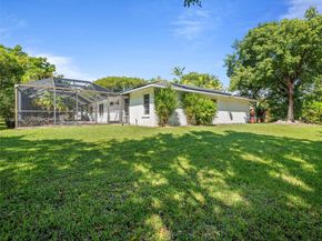 8520 SW 179th St, Palmetto Bay FL 33157