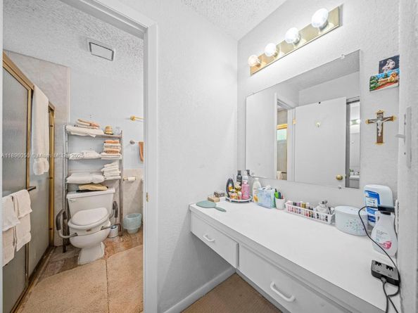 8520 SW 179th St, Palmetto Bay FL 33157