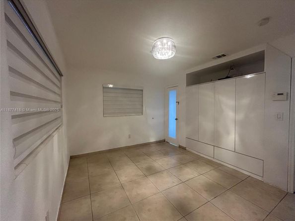 6202 SW 107th Ave, Miami FL 33173