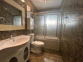 6202 SW 107th Ave, Miami FL 33173