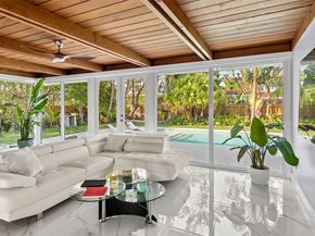 1025 Washington St, Hollywood FL 33019