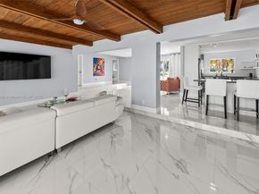 1025 Washington St, Hollywood FL 33019
