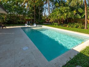 1025 Washington St, Hollywood FL 33019