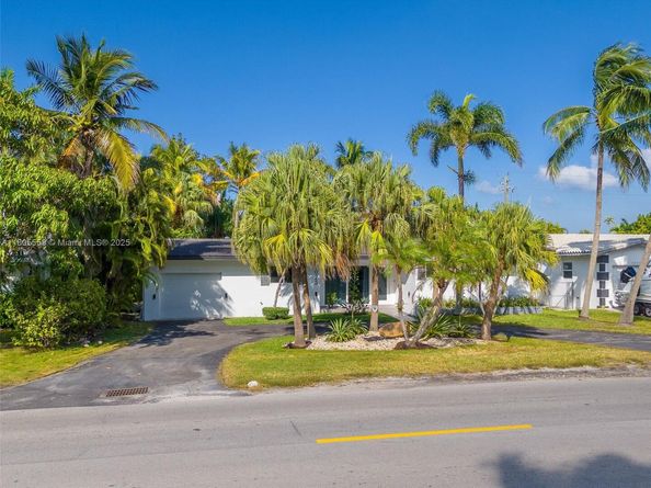 1025 Washington St, Hollywood FL 33019