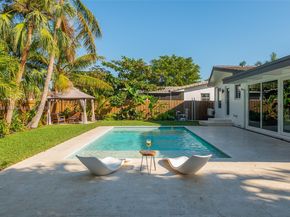1025 Washington St, Hollywood FL 33019