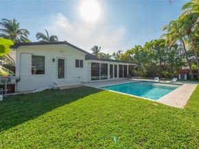 1025 Washington St, Hollywood FL 33019