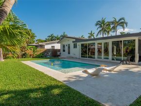1025 Washington St, Hollywood FL 33019