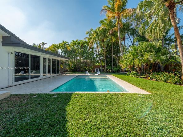 1025 Washington St, Hollywood FL 33019