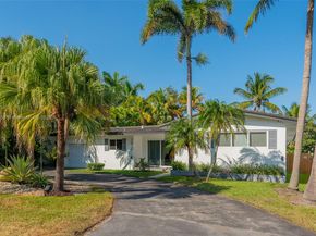 1025 Washington St, Hollywood FL 33019